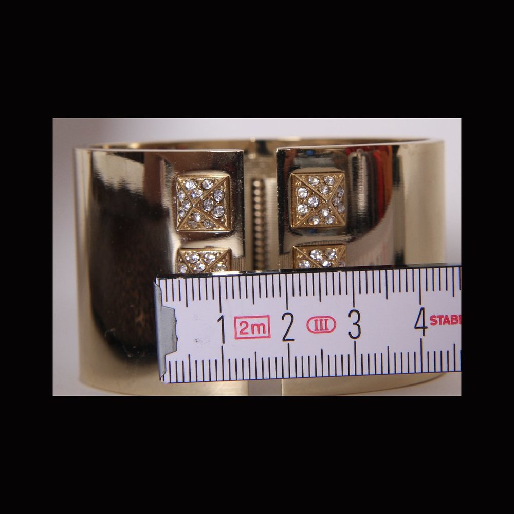 VS Gold Tone Hinged Bangle w/Rhinestones - Picture 4 of 5